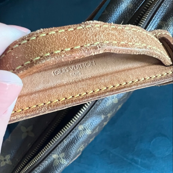 Louis Vuitton Monogram Canvas Trocadero Vintage Crossbody 27 Authentic - Picture 11 of 16